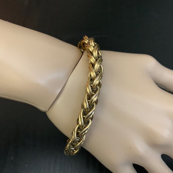 Napier Woven Gold Necklace & Bracelet Set - Picture 8 of 9